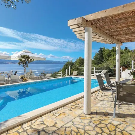 2 Bedroom Gorgeous In
